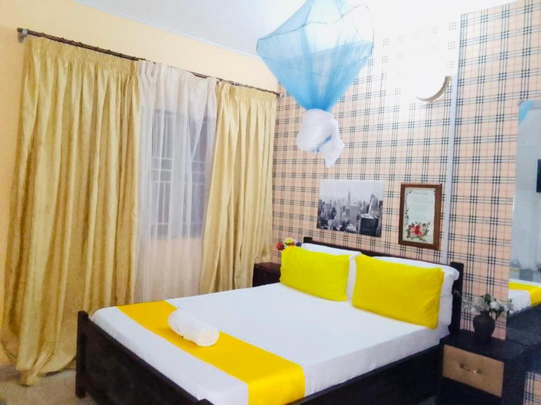 Zunox Guest House Freetown Eksteriør bilde