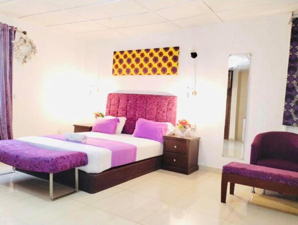 Zunox Guest House Freetown Eksteriør bilde
