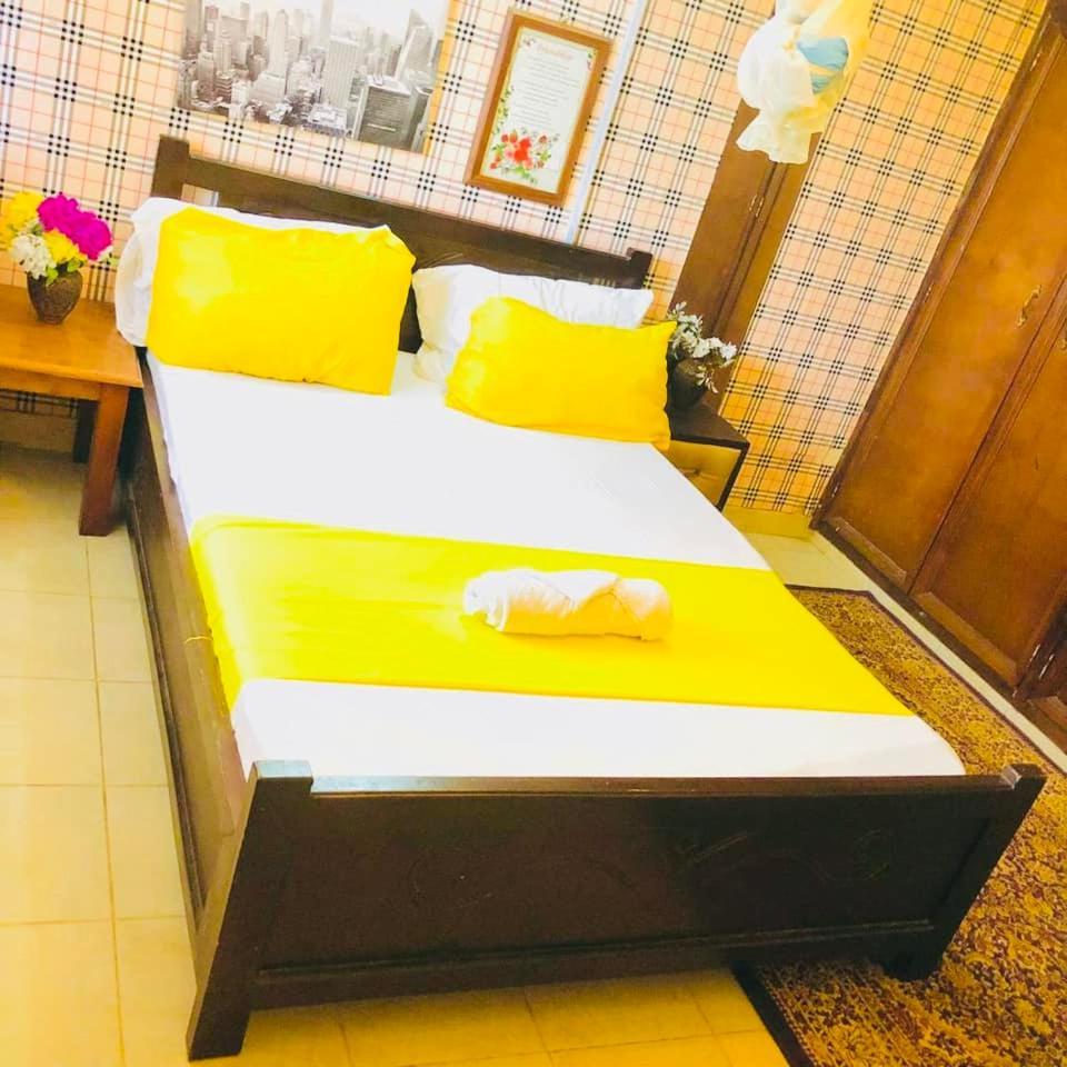 Zunox Guest House Freetown Eksteriør bilde
